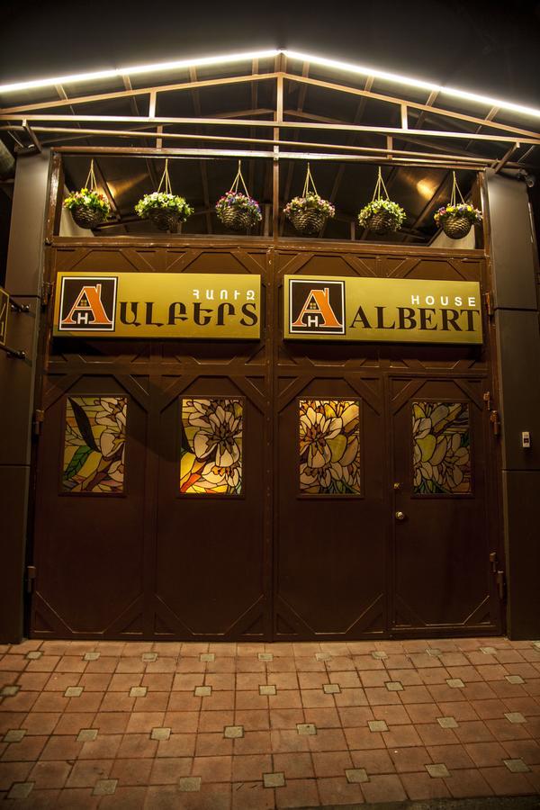 Albert House Hotel And Tours Jerevan Exteriör bild